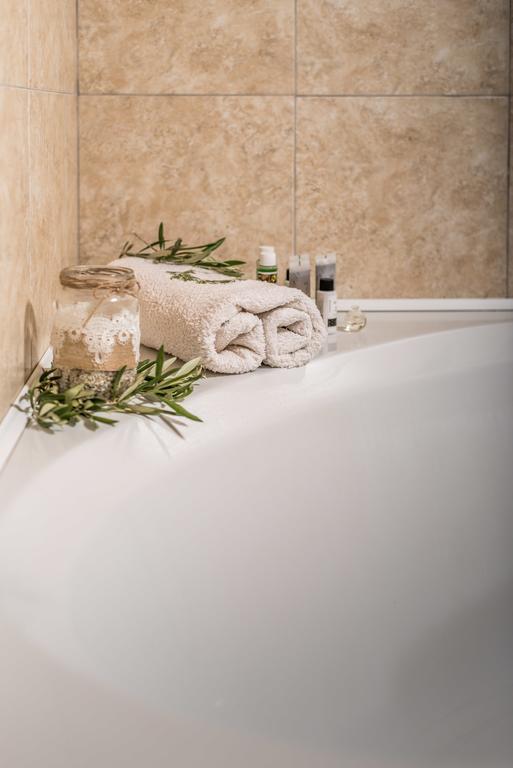 Golden Crest Villa ヘルソニソス エクステリア 写真