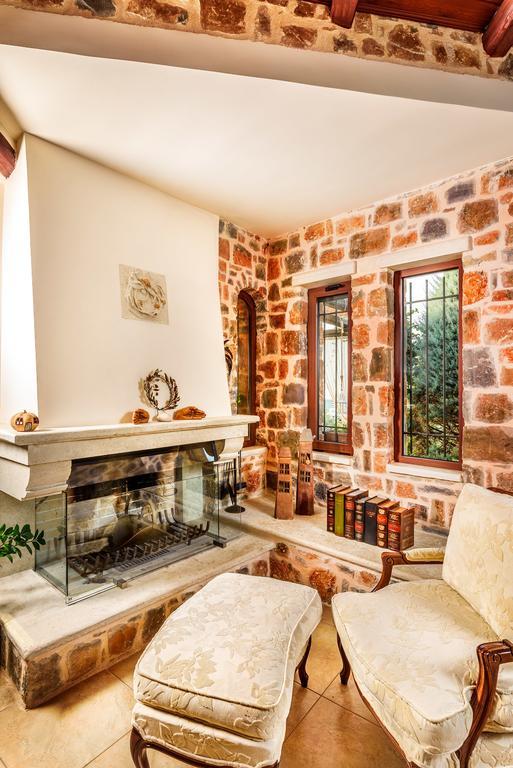 Golden Crest Villa ヘルソニソス エクステリア 写真